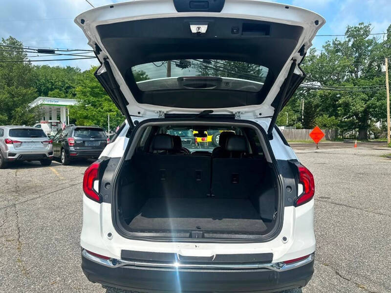 2021 GMC Terrain SLT