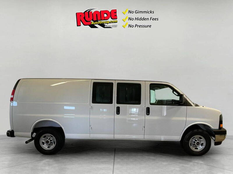 2025 GMC Savana 3500