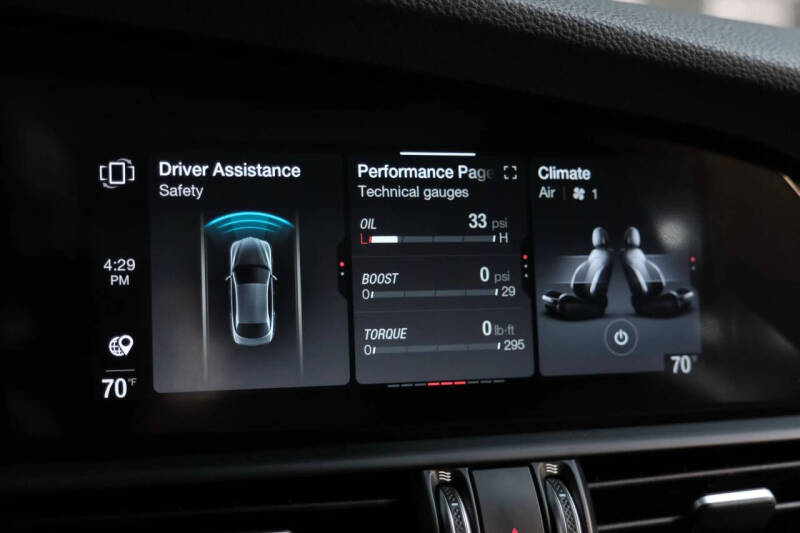 2021 Alfa Romeo Giulia