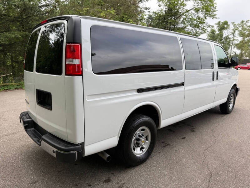 2024 Chevrolet Express LT 3500