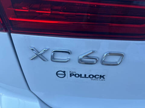 2025 Volvo XC60 B5 Plus Dark Theme