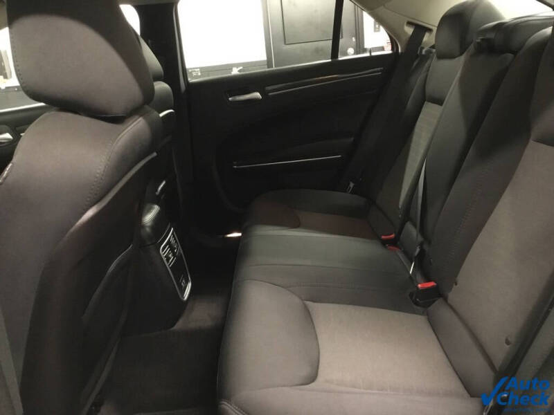 2018 Chrysler 300 Touring