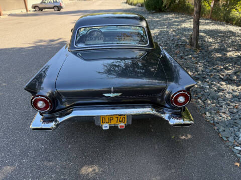 1957 Ford Thunderbird