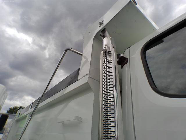 2015 Freightliner 108 SD