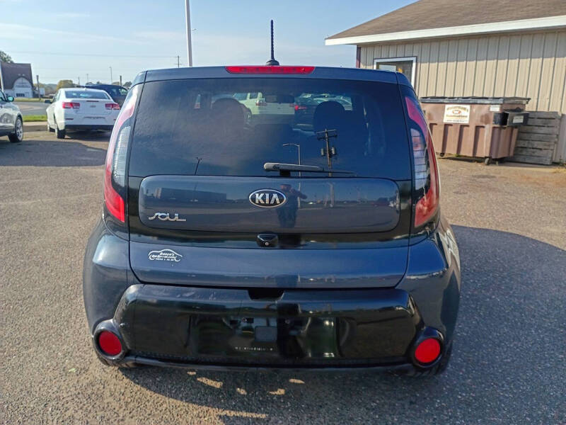 2016 Kia Soul +