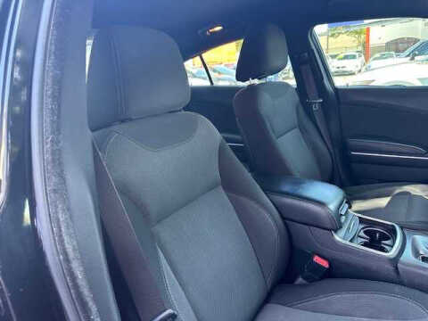 2015 Dodge Charger SE