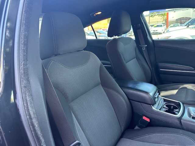 2015 Dodge Charger SE