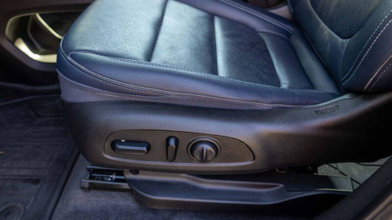 2022 Chevrolet Bolt EUV LT