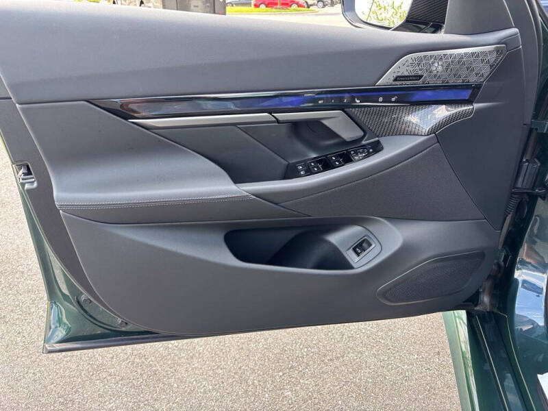 2027 BMW M5