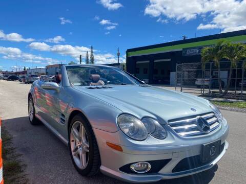 2008 Mercedes-Benz SL-Class for sale at GCR MOTORSPORTS in Hollywood FL