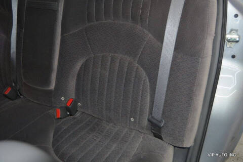 2005 Pontiac Bonneville SE