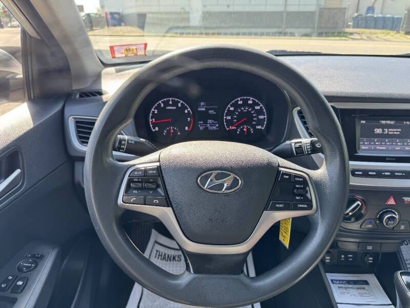 2019 Hyundai Accent SE