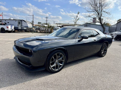 2018 Dodge Challenger SXT Plus