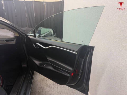 2013 Tesla Model S Performance