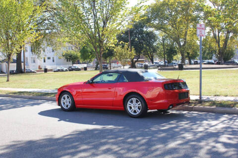 2014 Ford Mustang V6