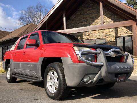 2003 Chevrolet Avalanche for sale at Auto Solutions in Maryville TN