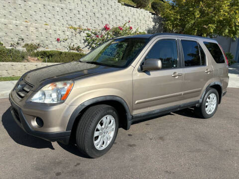 2005 Honda CR-V for sale at CALIFORNIA AUTO GROUP in San Diego CA