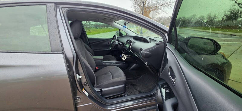 2016 Toyota Prius Two