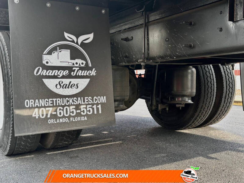 2019 International DuraStar 4300