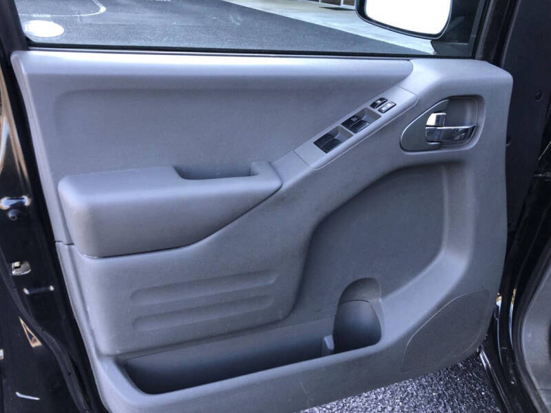 2021 Nissan Frontier SV