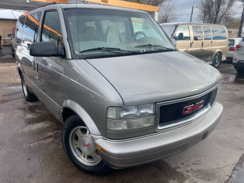 2005 GMC Safari SLT
