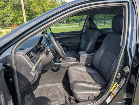 2016 Toyota Camry SE