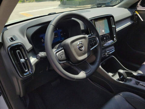 2026 Volvo XC40 B4 Core