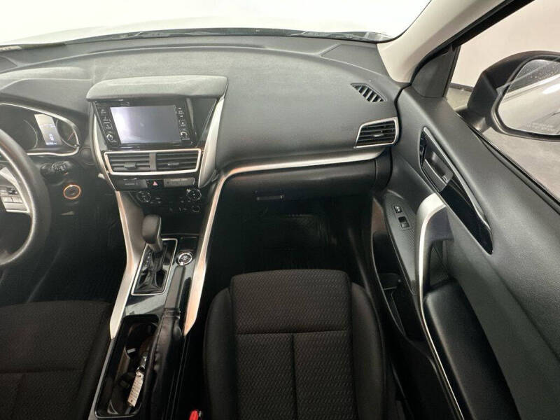 2019 Mitsubishi Eclipse Cross ES