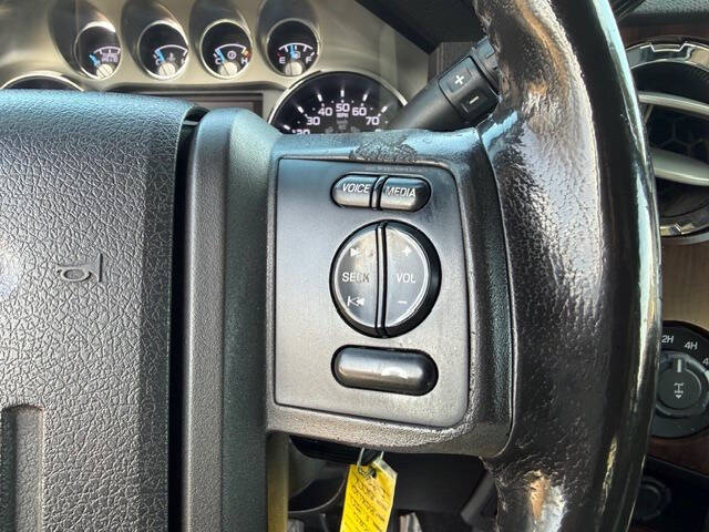 2011 Ford F-350 Super Duty Lariat