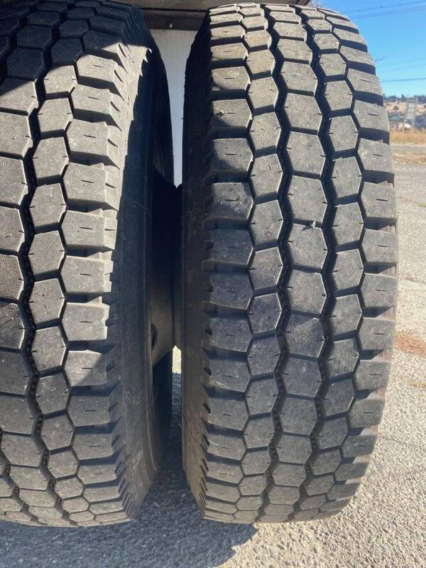 2015 Freightliner M2 106