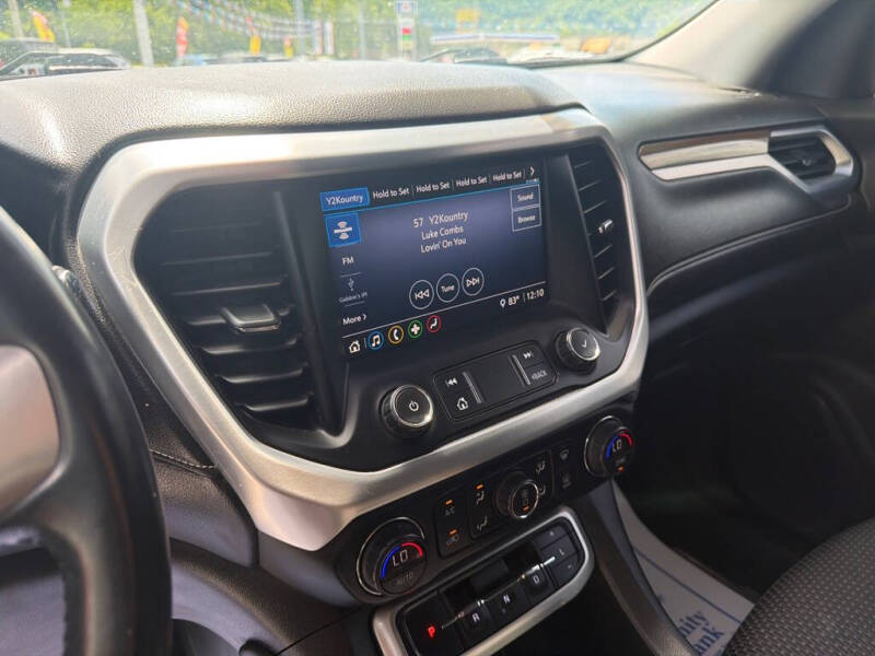 2020 GMC Acadia SLE