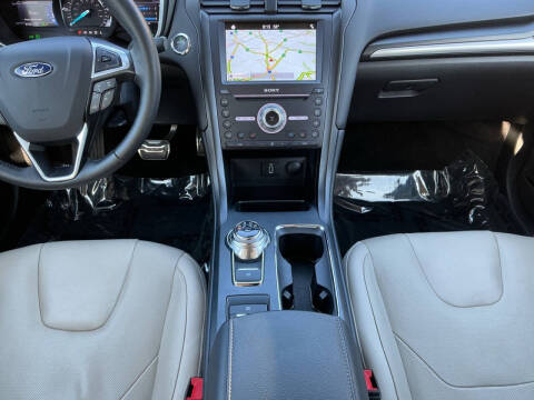 2017 Ford Fusion Hybrid Titanium