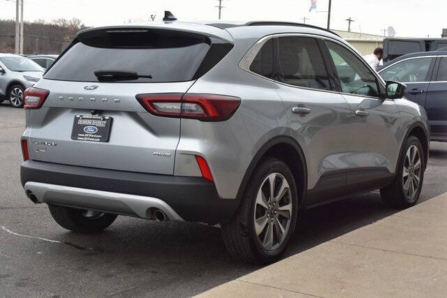 2023 Ford Escape Platinum