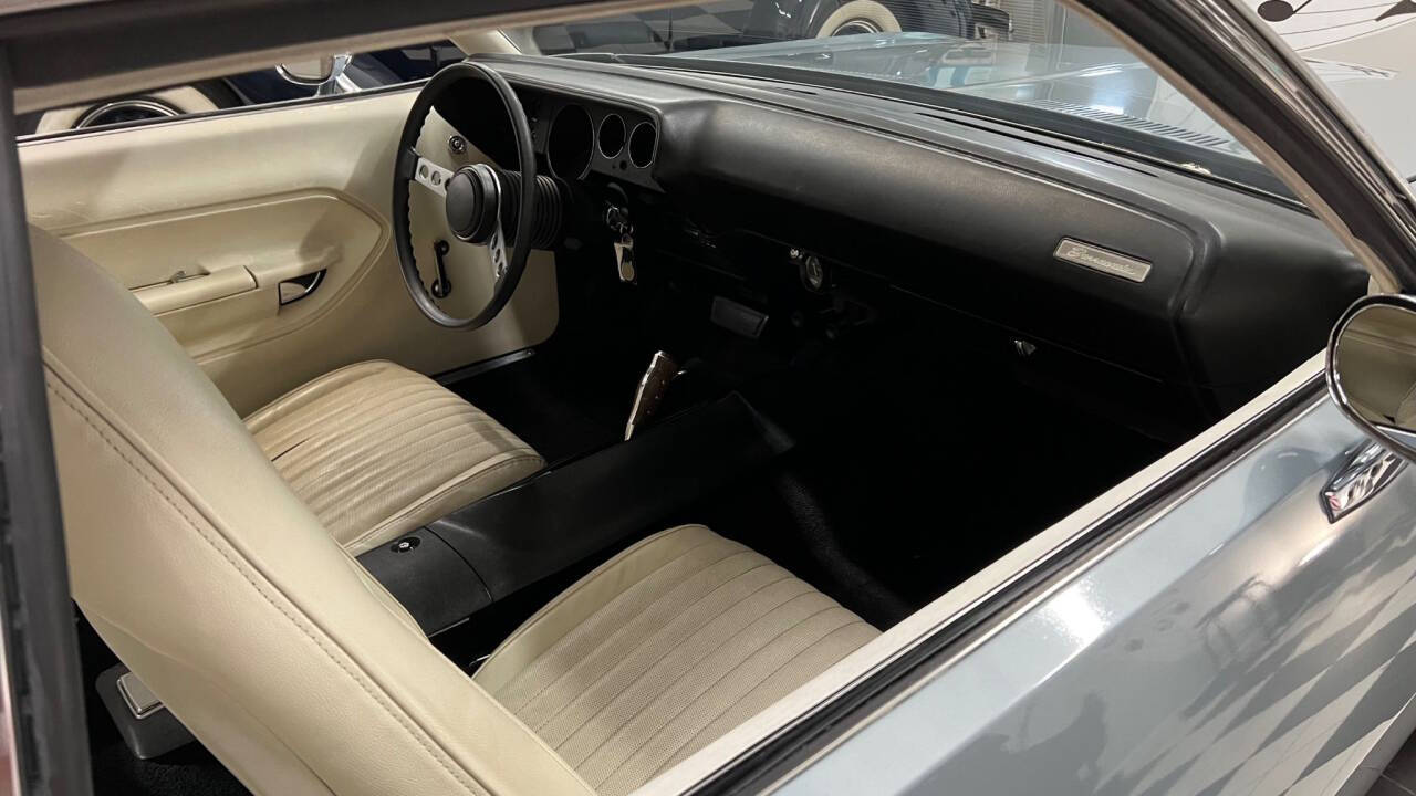 1972 Plymouth Barracuda 13