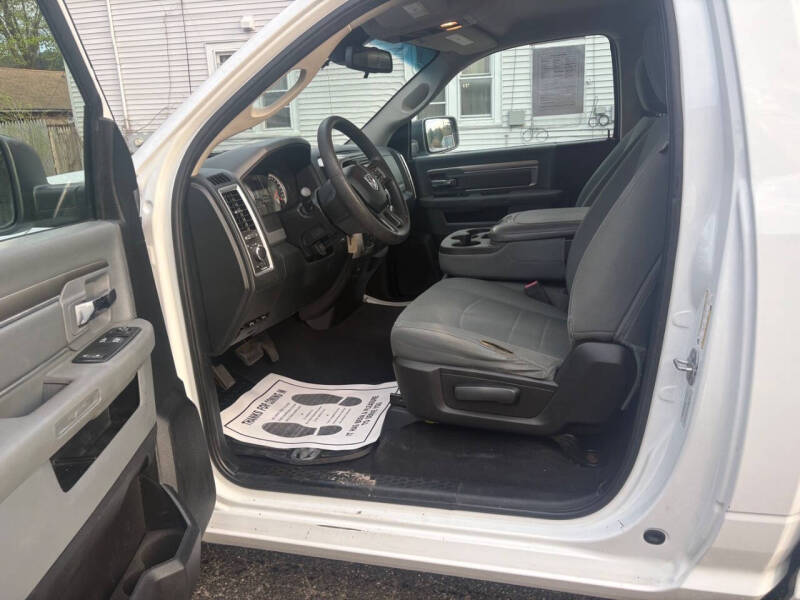 2016 RAM 1500 SLT