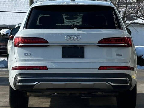 2022 Audi Q7 quattro Premium Plus 55 TFSI