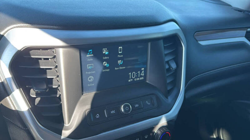 2018 GMC Acadia SLE-2