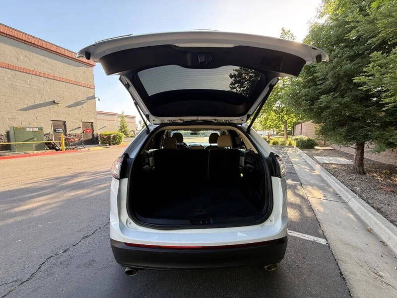 2015 Ford Edge SE