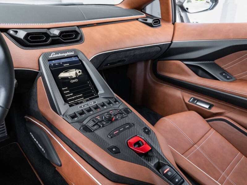 2022 Lamborghini Countach LPI 800-4