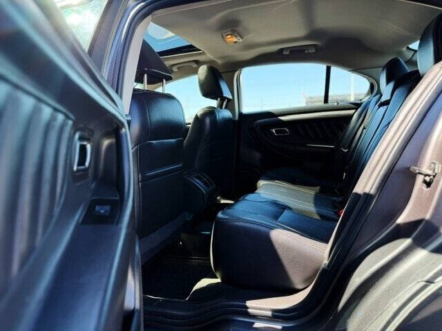 2011 Ford Taurus SEL