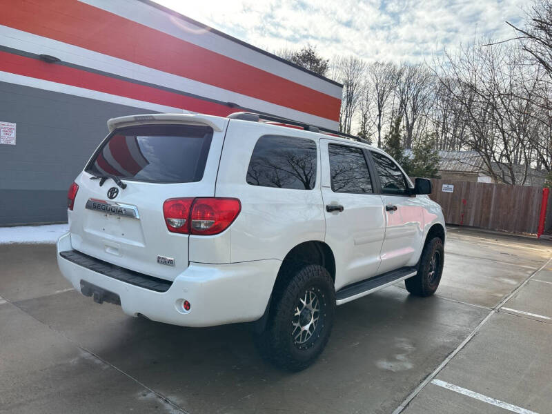 2013 Toyota Sequoia Platinum