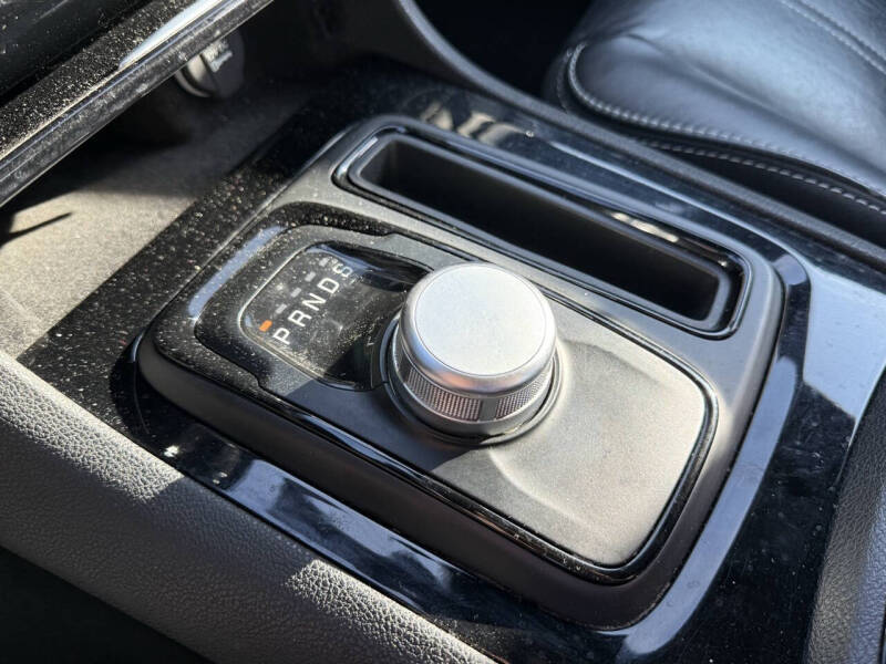 2023 Chrysler 300 S V6