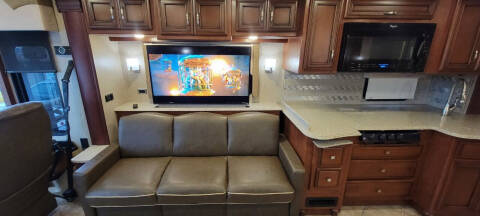 2016 Freightliner XCR Chassis