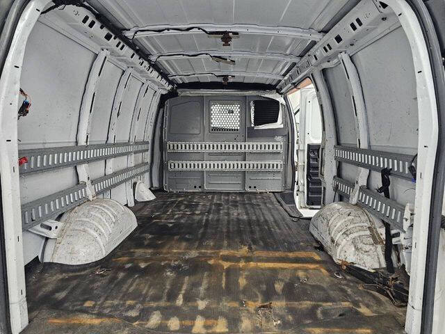 2017 Chevrolet Express 2500