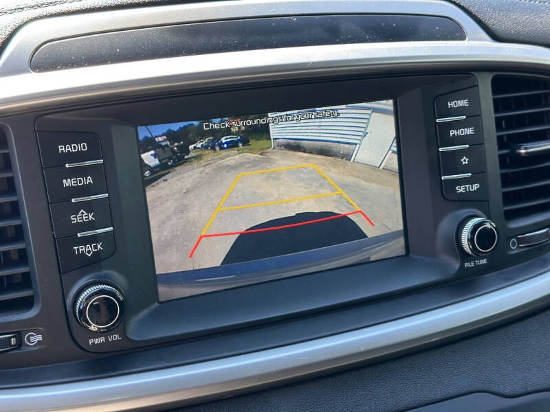 2020 Kia Sorento EX V6