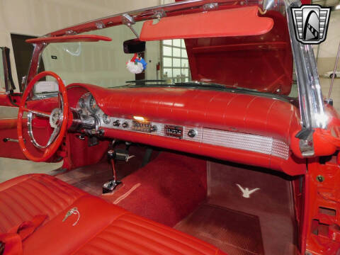 1957 Ford Thunderbird