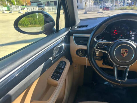 2018 Porsche Macan