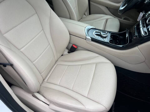 2015 Mercedes-Benz C-Class C 300 4MATIC