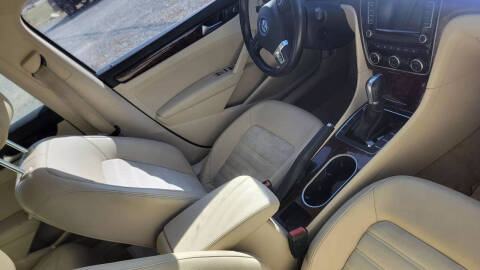 2013 Volkswagen Passat TDI SEL Premium