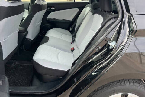 2017 Toyota Prius Three